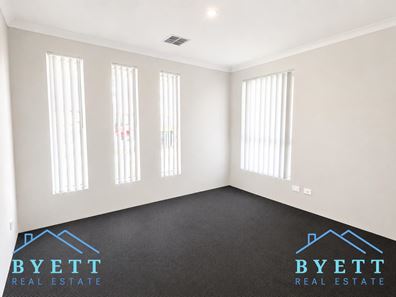 12 Dudbrook Way, Dudley Park WA 6210