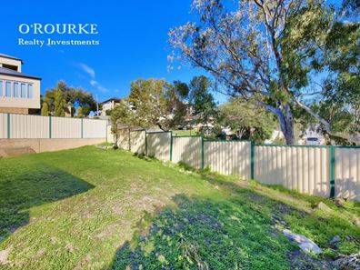 8/2 Edgehill Street, Scarborough WA 6019
