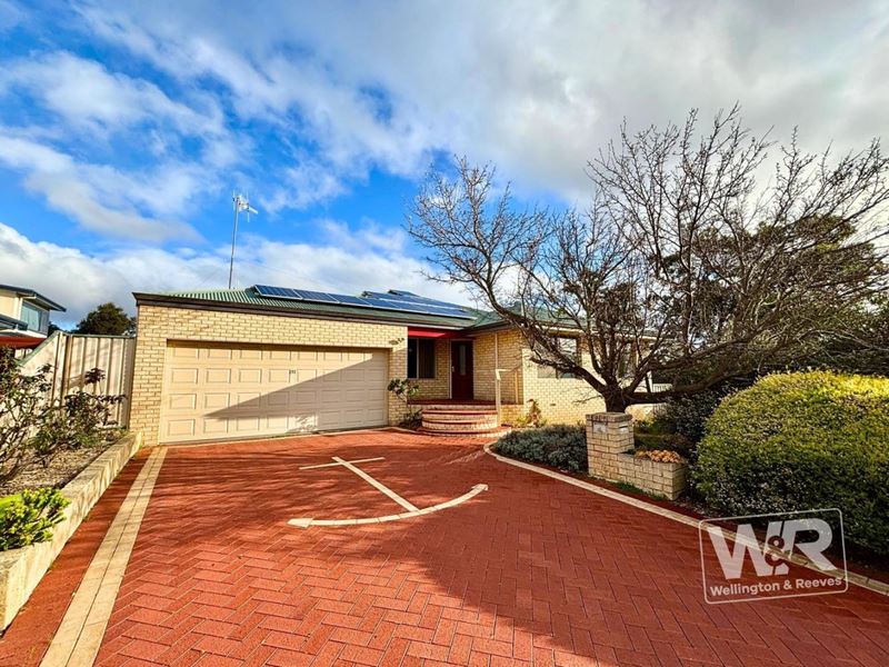 12 The Outlook, Bayonet Head WA 6330