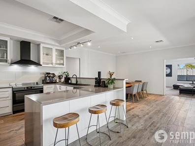 6B Woodley Crescent, Melville WA 6156