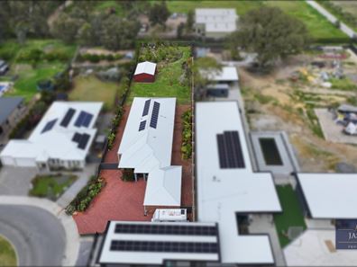 19 Betterton Road, Caversham WA 6055