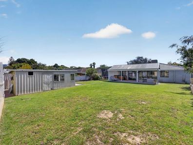 19 Ecclestone Street, Warnbro WA 6169
