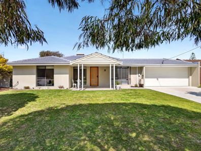 19 Ecclestone Street, Warnbro WA 6169