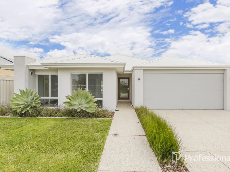 43 Parkside Street, Yanchep WA 6035