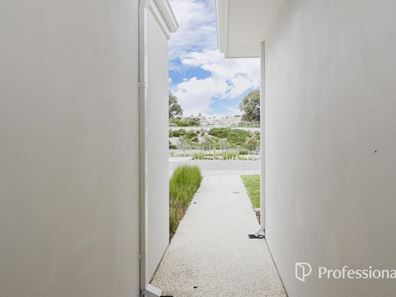 43 Parkside Street, Yanchep WA 6035