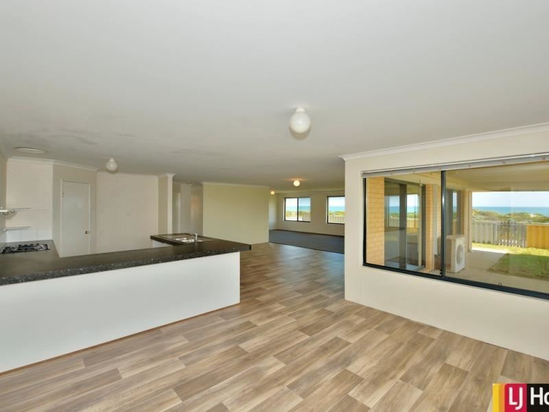 54 Ronsard Drive, San Remo WA 6210