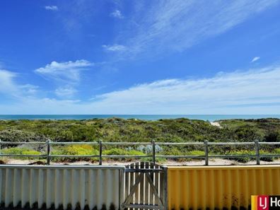 54 Ronsard Drive, San Remo WA 6210