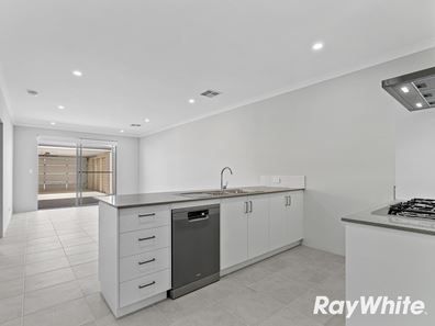 21 Ironstone Lane, Coodanup WA 6210