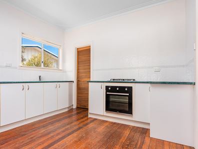 207A Fifth Street, Wonthella WA 6530