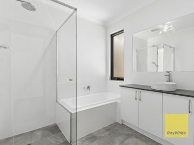 14A Wellaton Street, Midvale WA 6056
