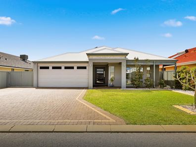 16 Fenians Pass, South Yunderup WA 6208