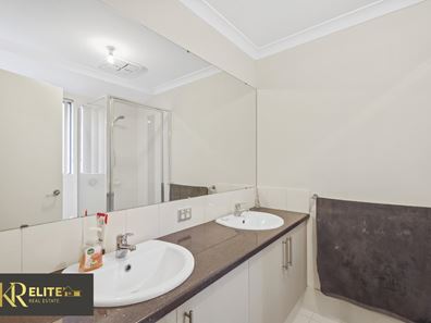 27 Cilantro Parkway, Treeby WA 6164