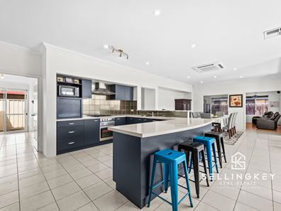 12 ARISTEA Bend, Canning Vale WA 6155