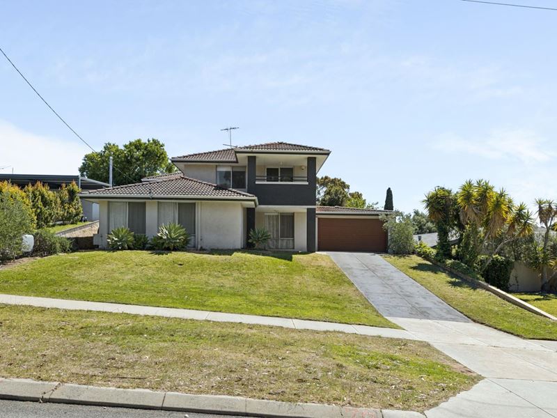 76 Charles Riley Road, Trigg WA 6029