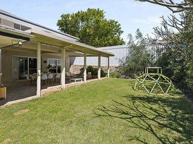 76 Charles Riley Road, Trigg WA 6029