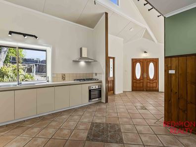 6 Pennant Place, Woodvale WA 6026