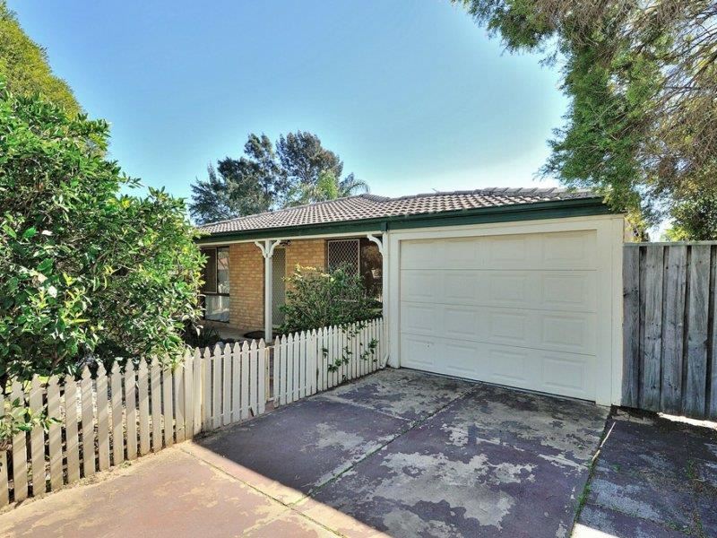 8 Kangaroo Entrance, Stratton WA 6056