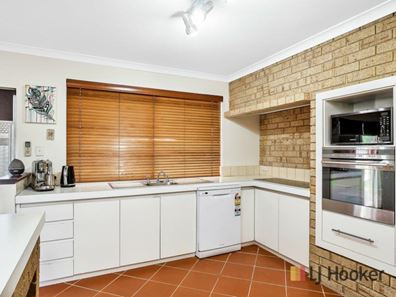 2 Cygnet Close, Ballajura WA 6066