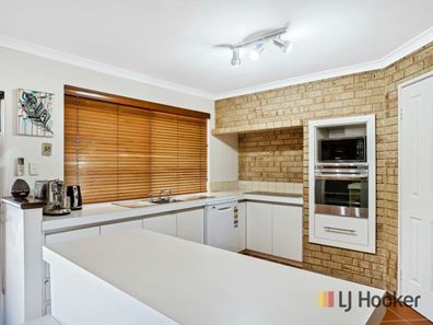 2 Cygnet Close, Ballajura WA 6066