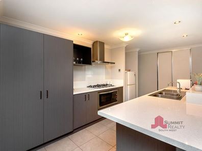 4B Mercury  Pass, Australind WA 6233