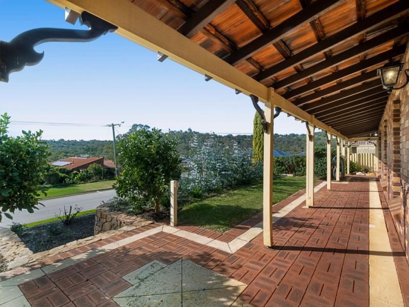 37 Onyx Road, Mount Richon WA 6112