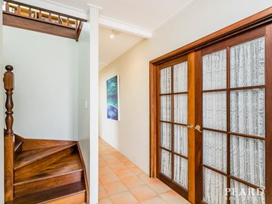 29 Mayena Retreat, Hillarys WA 6025