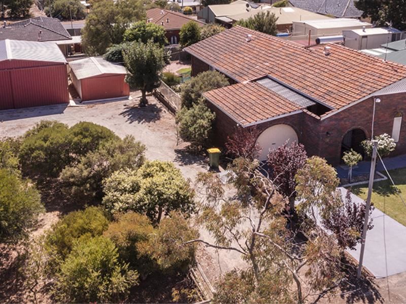 16 Hough Street, Narrogin