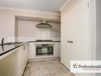 7 Wadham Link, Piara Waters WA 6112