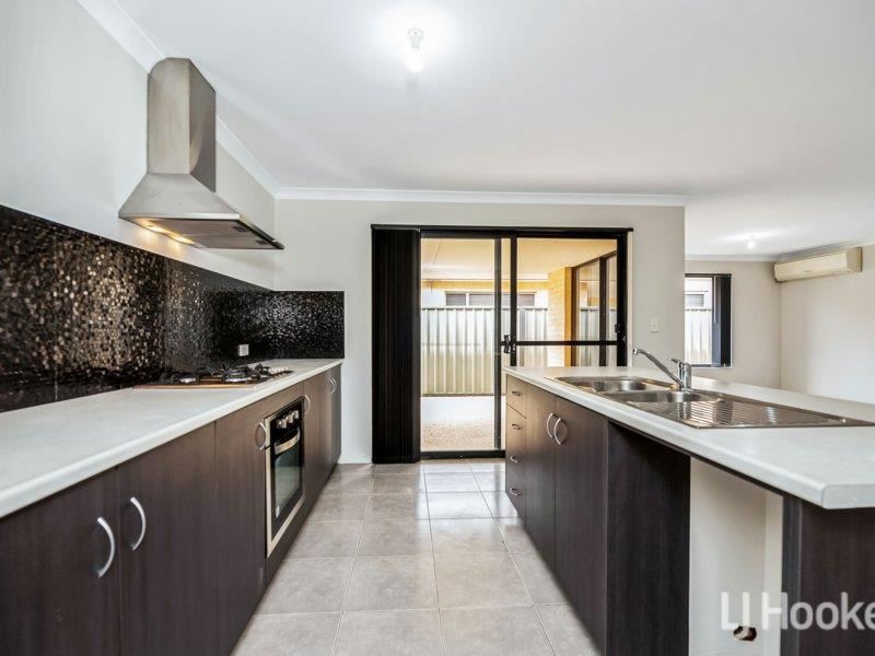 22 Poseidon Road, Byford WA 6122