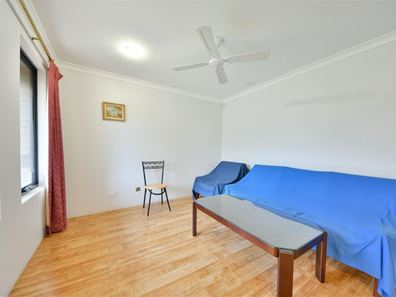 17 Villena Circle, Port Kennedy WA 6172