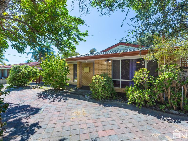 12 Tullamore Avenue, Thornlie WA 6108