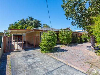 12 Tullamore Avenue, Thornlie WA 6108