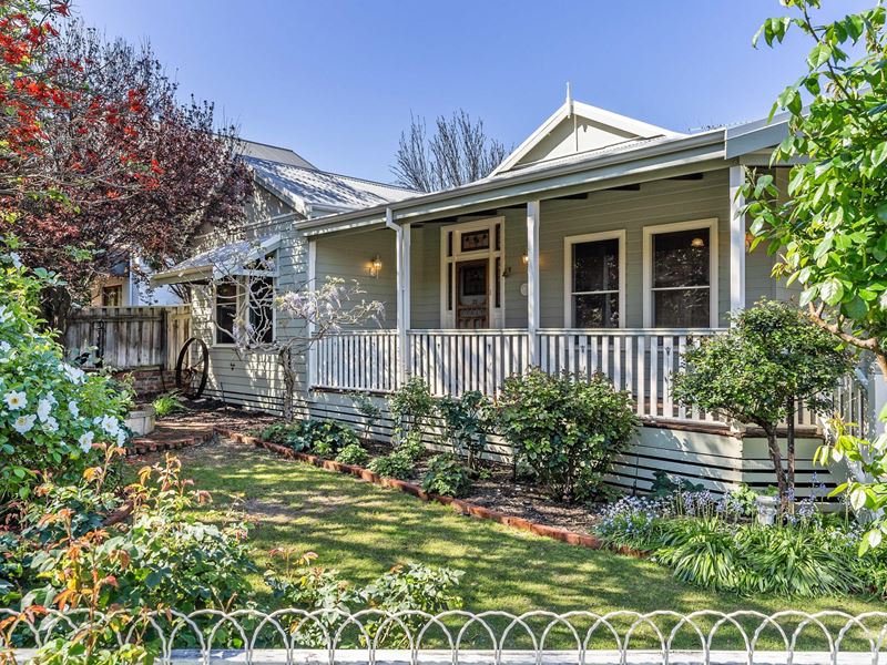 23 River Bank Boulevard, South Guildford
