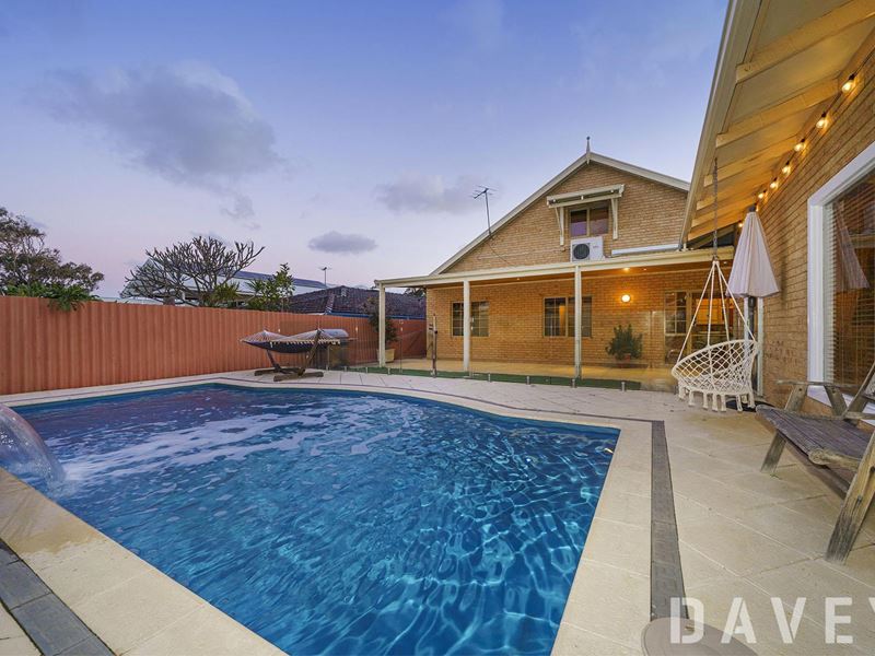 17 Barratt Street, North Beach