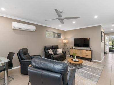 1/15 May Street, Gosnells WA 6110