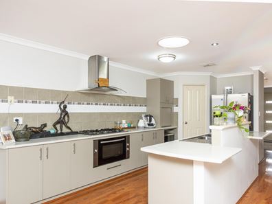 6 Ewood Pass, Baldivis WA 6171