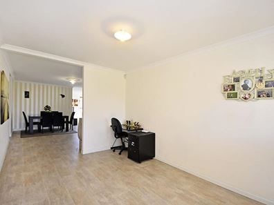 17 Monroe Cross, Aveley WA 6069