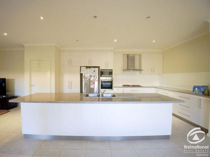 6 BETTONG Bend, Baynton