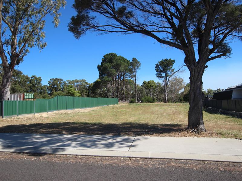 88 Johnston Rd, Yarloop