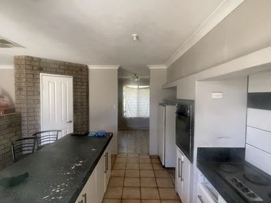 5 San Jacinta Road, Seville Grove WA 6112