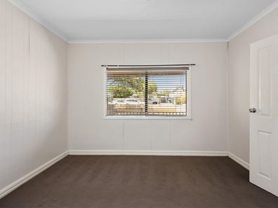 14 Rhodes Street, Kalgoorlie WA 6430