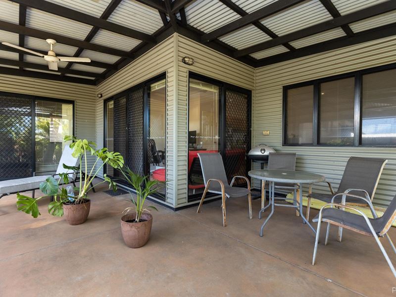 5/1 Bernard Way, Cable Beach
