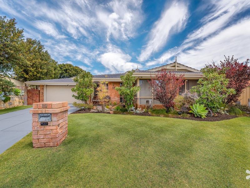 15 Conquest Court, Thornlie WA 6108