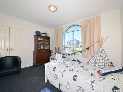 4 Bari Place, Mindarie WA 6030