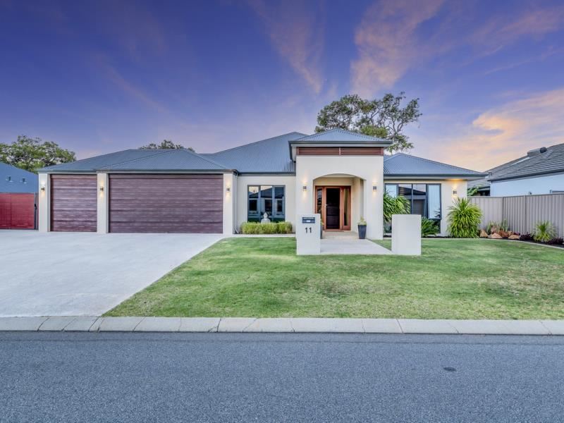 11 Conebush Circle, Falcon
