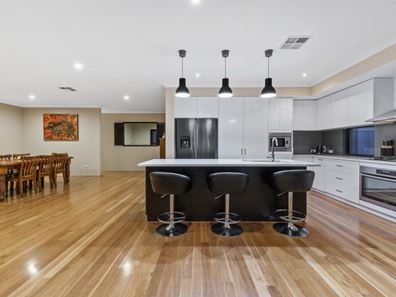 11 Conebush Circle, Falcon WA 6210