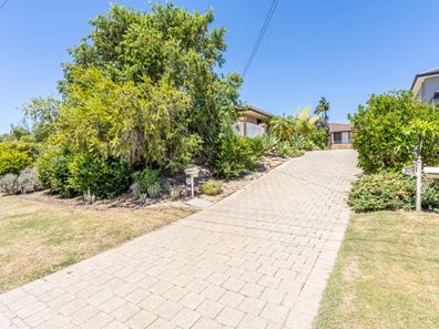 30 Cricklewood Way, Carine WA 6020