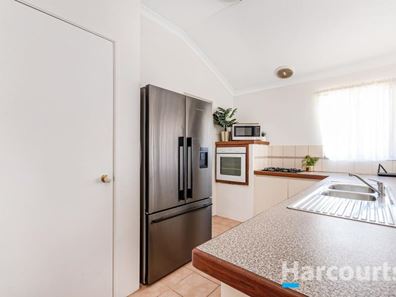 25 Fairmont Place, Currambine WA 6028