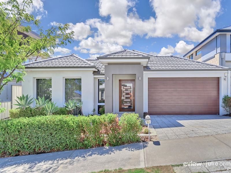 52 Solaia Loop, Woodvale
