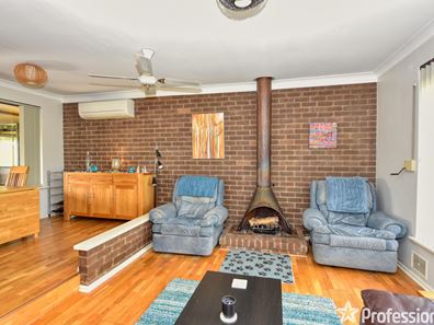 25 Torcross Street, Warnbro WA 6169